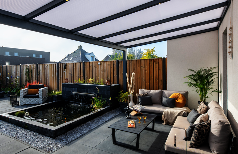 Mens bezig Oefenen Verschillende typen dakbedekking voor jouw veranda of tuinkamer